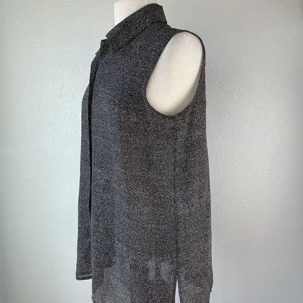 Chaus Sleeveless Button Down Shirt EUC